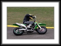 14 * 2572 x 1780 * (2.7MB)