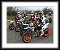 25 * 2500 x 2000 * (3.96MB)